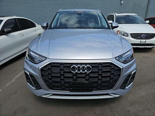 2022 Audi Q5 S line Premium