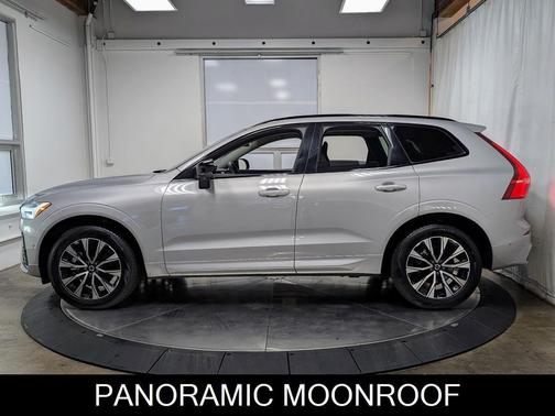2025 Volvo XC60 Plus
