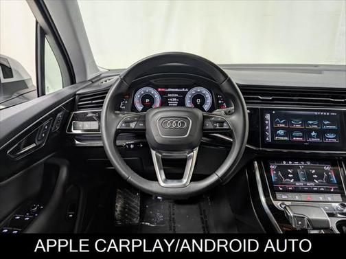 2022 Audi Q7 45 Premium Plus