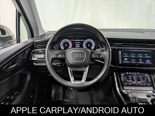 2022 Audi Q7 45 Premium Plus