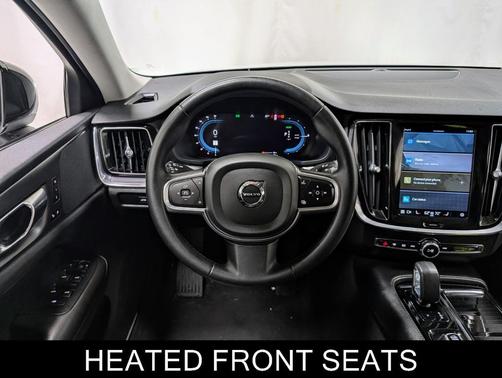 2023 Volvo S60 Recharge Plug-In Hybrid Plus Dark Theme