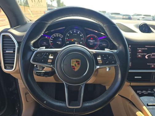 2021 Porsche Cayenne Base (Tiptronic)