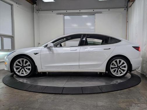 2019 Tesla Model 3 Mid Range