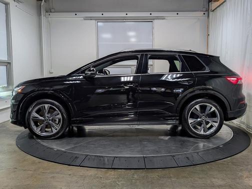 2022 Audi Q4 e-tron Prestige
