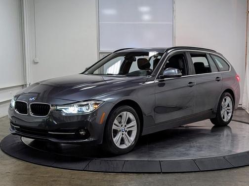 2017 BMW 330 i xDrive