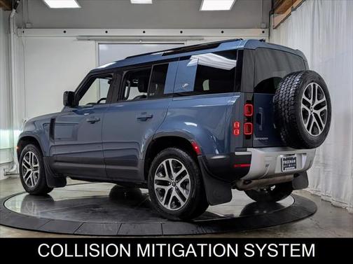 2021 Land Rover Defender SE