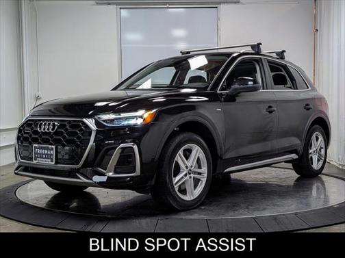 2022 Audi Q5 S line Premium