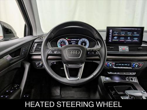 2022 Audi Q5 S line Premium