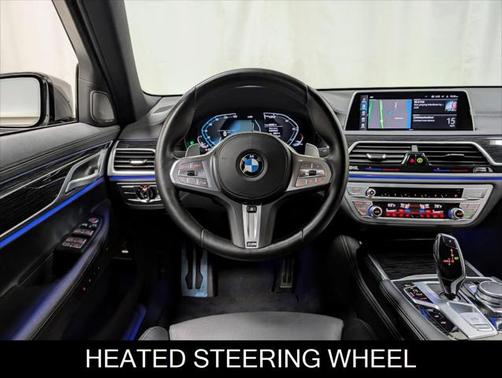 2022 BMW 740 i