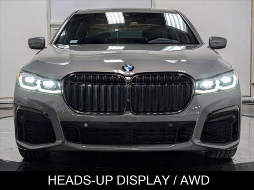 2022 BMW 740 i