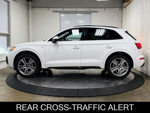 2025 Audi Q5 S line Premium