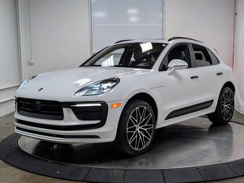 2023 Porsche Macan T