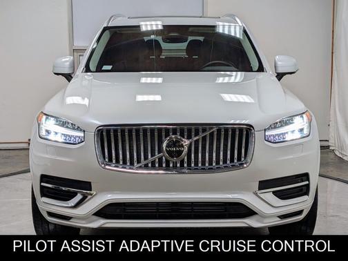 2024 Volvo XC90 Recharge Plug-In Hybrid Plus Bright Theme