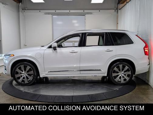 2024 Volvo XC90 Recharge Plug-In Hybrid Plus Bright Theme