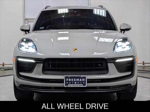 2022 Porsche Macan Base