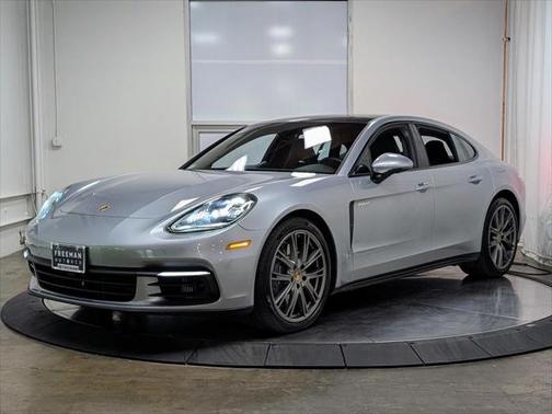 2018 Porsche Panamera E-Hybrid 4