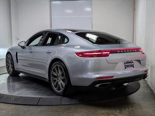 2018 Porsche Panamera E-Hybrid 4