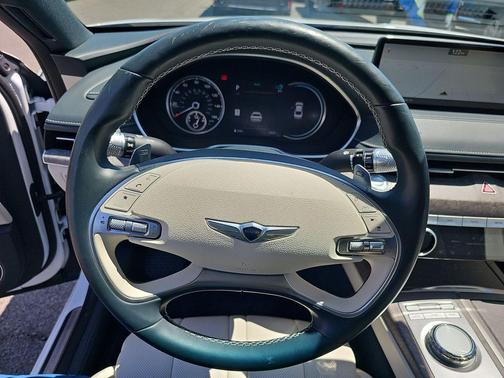 2024 Genesis Electrified G80 Advanced