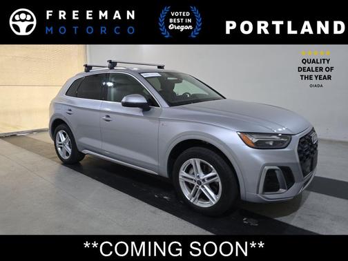 2023 Audi Q5 S line Premium