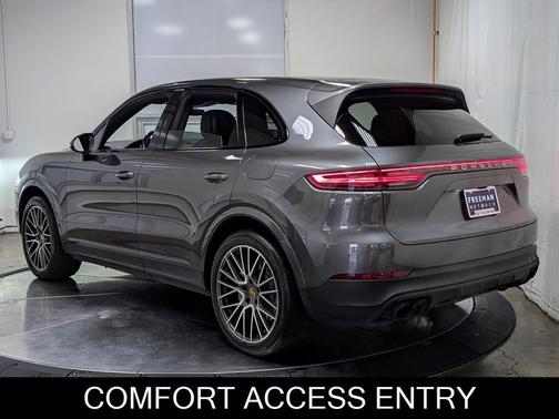2022 Porsche Cayenne Cayenne E-Hybrid