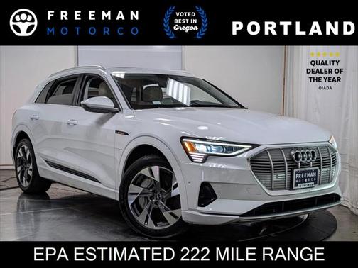 2021 Audi e-tron Premium Plus