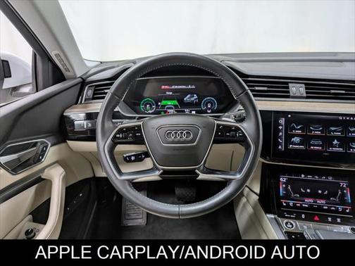 2021 Audi e-tron Premium Plus