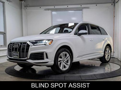2024 Audi Q7 45 Premium Plus