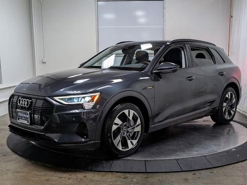 2021 Audi e-tron Premium