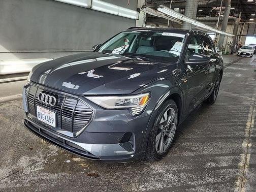 2021 Audi e-tron Premium
