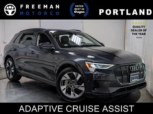 2021 Audi e-tron Premium