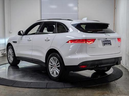 2017 Jaguar F-PACE 35t Prestige
