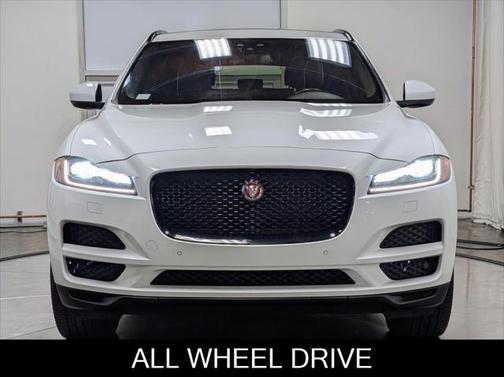 2017 Jaguar F-PACE 35t Prestige
