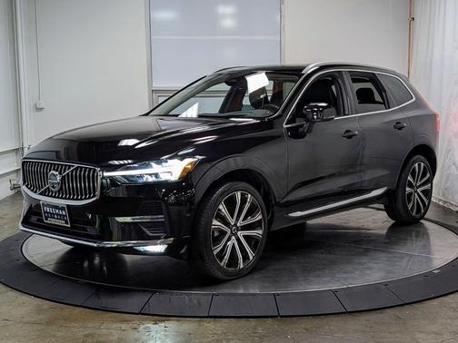 2023 Volvo XC60 Ultimate Bright Theme