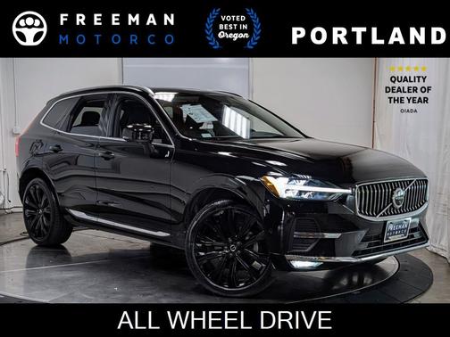 2023 Volvo XC60 Ultimate Bright Theme