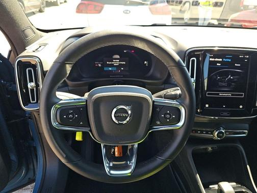 2023 Volvo C40 Recharge Pure Electric Plus