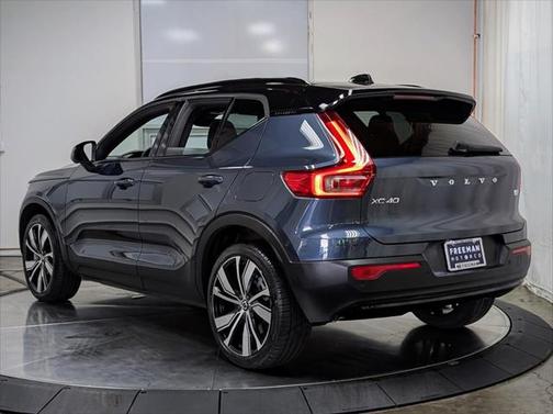 2022 Volvo XC40 Recharge Pure Electric Twin Plus