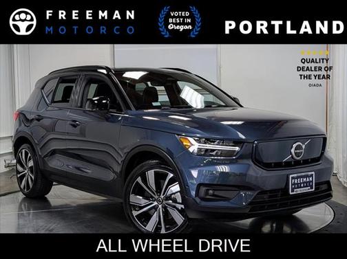 2022 Volvo XC40 Recharge Pure Electric Twin Plus
