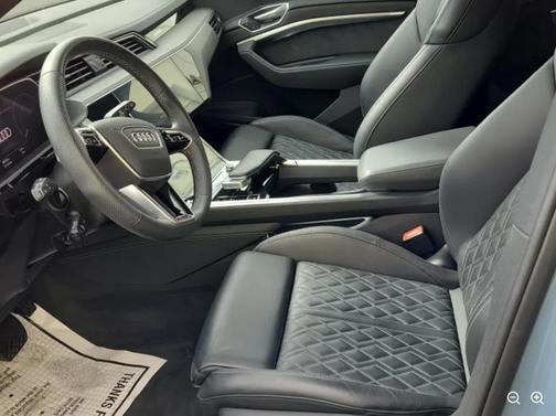 2023 Audi e-tron S Prestige