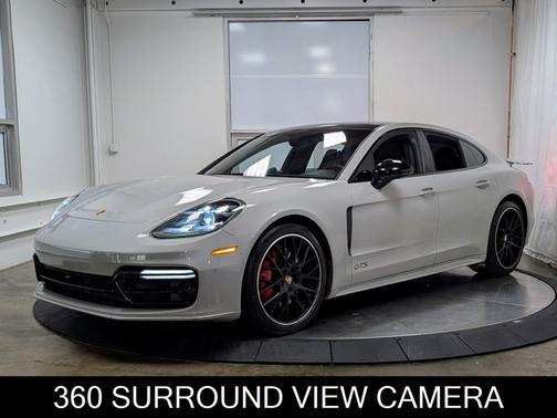 2019 Porsche Panamera GTS