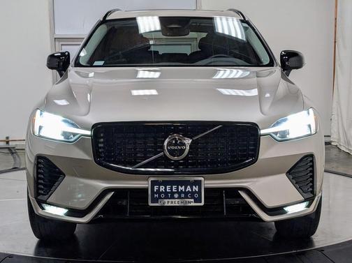 2025 Volvo XC60 Plus