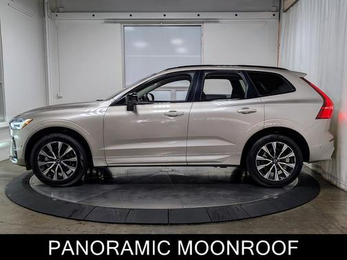 2025 Volvo XC60 Plus