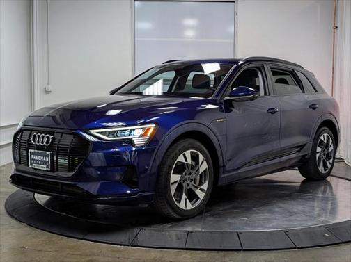 2021 Audi e-tron Premium