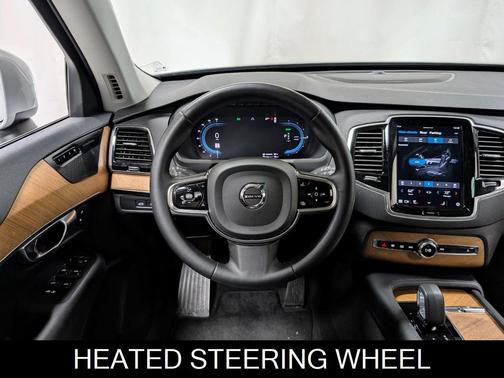 2023 Volvo XC90 Recharge Plug-In Hybrid Plus Bright Theme