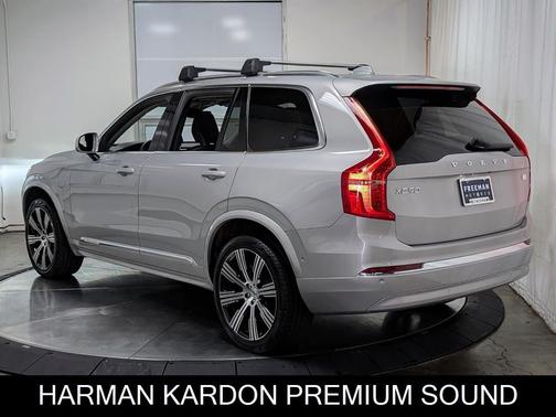 2023 Volvo XC90 Recharge Plug-In Hybrid Plus Bright Theme