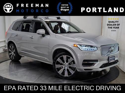 2023 Volvo XC90 Recharge Plug-In Hybrid Plus Bright Theme