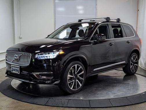 2024 Volvo XC90 Plus Bright Theme