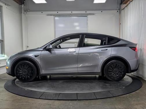 2025 Tesla Model Y Long Range