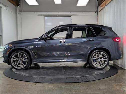 2022 BMW X5 M50i