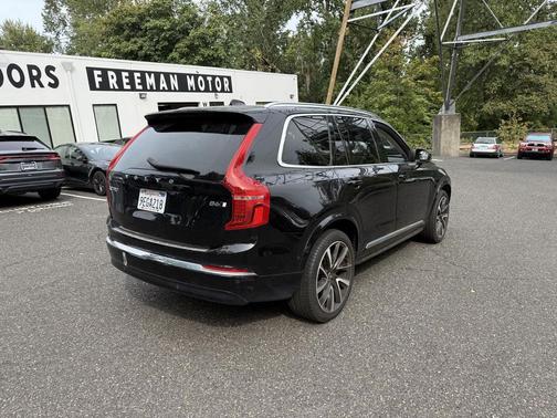 2023 Volvo XC90 Plus