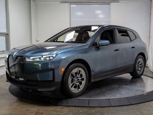 2022 BMW iX xDrive50